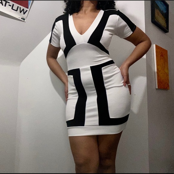 Black and White Mini Dress - Picture 2 of 4